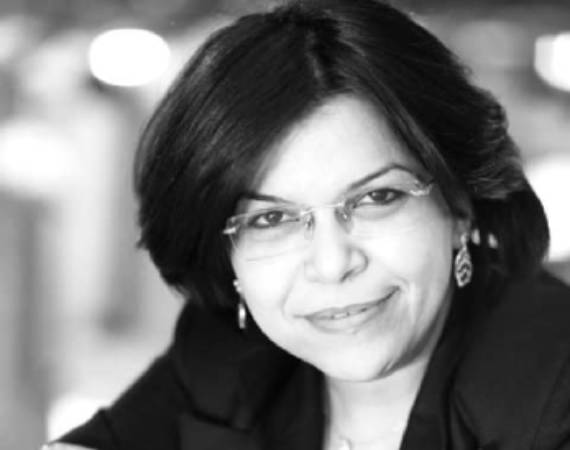 Biography Nabila Rezaïg, Artistic Director